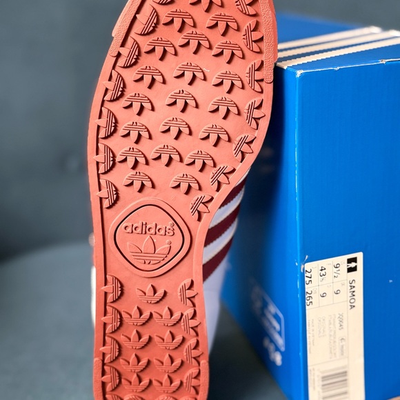 Adidas Men's White and Maroon Sneakers - Picture 7 of 8